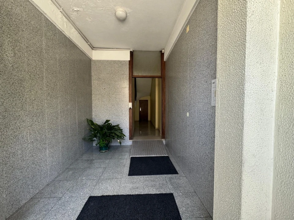 Apartamento T3 para Venda em Campanhã Foto 47