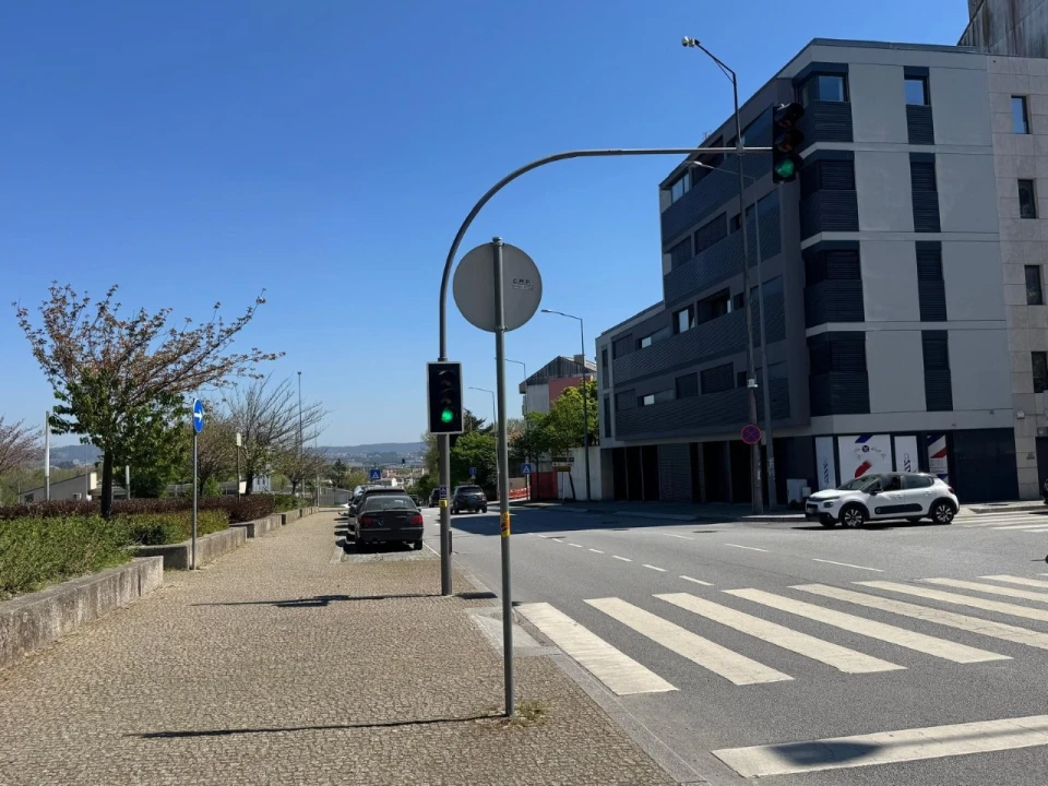 Apartamento T3 para Venda em Campanhã Foto 2