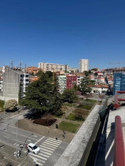 Apartamento T3 para Venda em Campanhã