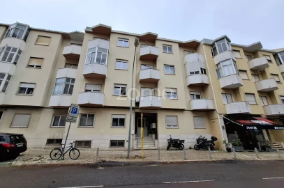 Apartamento T3 para Arrendamento em Oeiras e São Julião da Barra, Paço de Arcos e Caxias