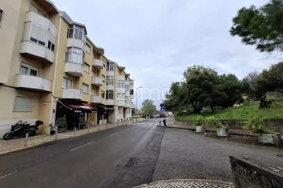 Apartamento T3 para Arrendamento em Oeiras e São Julião da Barra, Paço de Arcos e Caxias