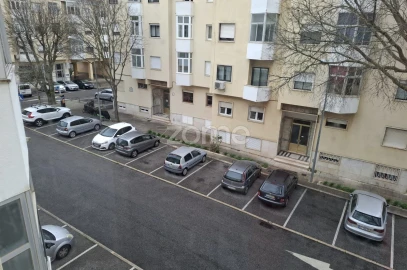 Apartamento T3 para Arrendamento em Oeiras e São Julião da Barra, Paço de Arcos e Caxias