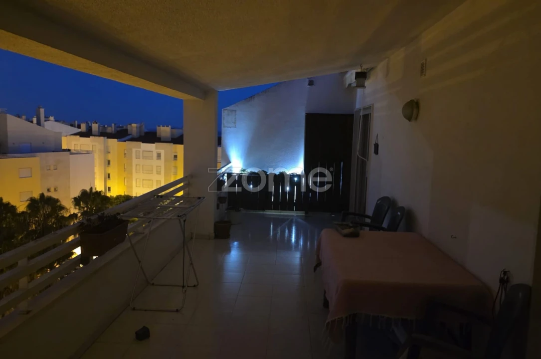 Apartamento T4 para Venda em Carcavelos e Parede Foto 33
