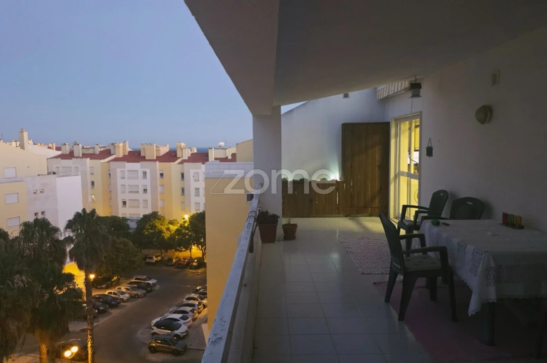 Apartamento T4 para Venda em Carcavelos e Parede Foto 29