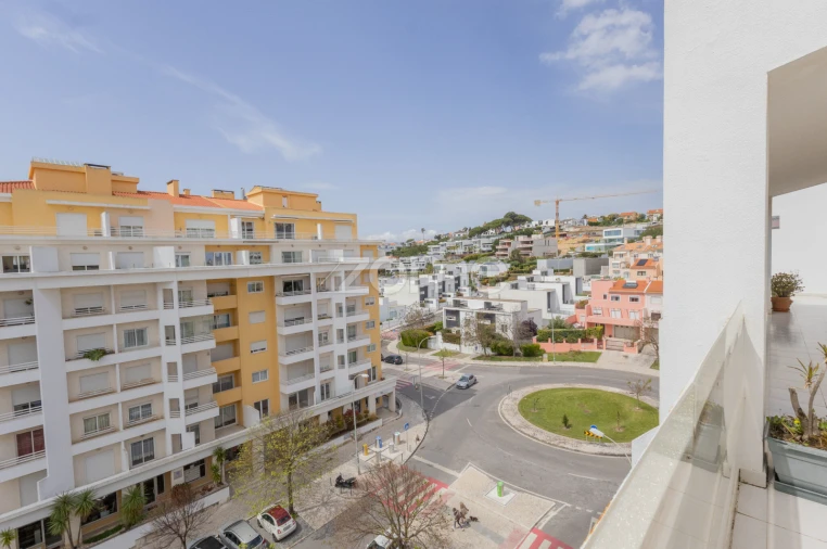 Apartamento T4 para Venda em Carcavelos e Parede Foto 13
