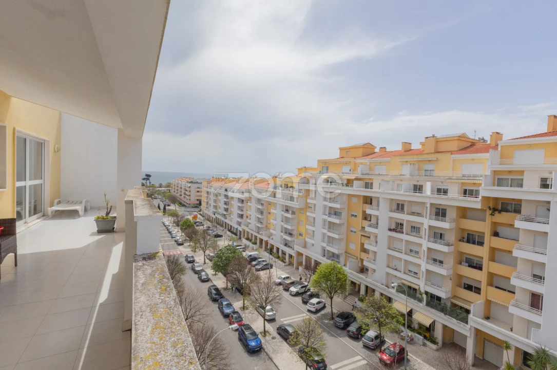 Apartamento T4 para Venda em Carcavelos e Parede Foto 15