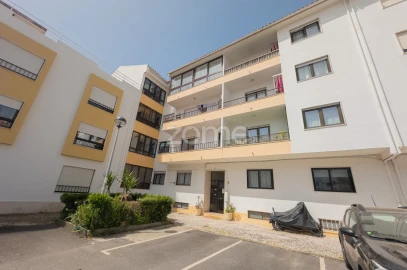 Apartamento T2 para Venda em Santa Maria e São Miguel, São Martinho, São Pedro Penaferrim