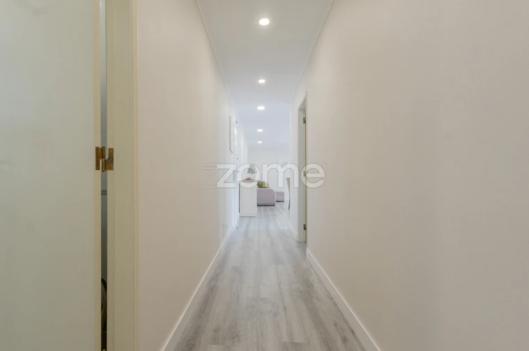 Apartamento T2 para Venda em Santa Maria e São Miguel, São Martinho, São Pedro Penaferrim Foto 10