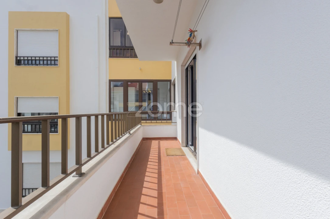 Apartamento T2 para Venda em Santa Maria e São Miguel, São Martinho, São Pedro Penaferrim Foto 8