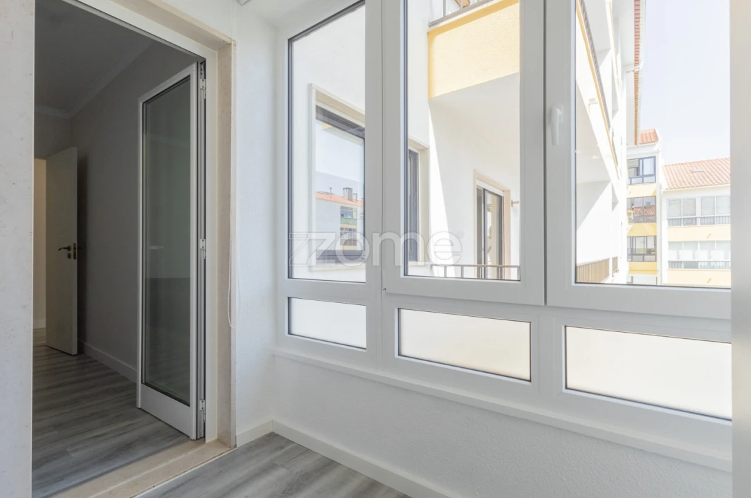 Apartamento T2 para Venda em Santa Maria e São Miguel, São Martinho, São Pedro Penaferrim Foto 17