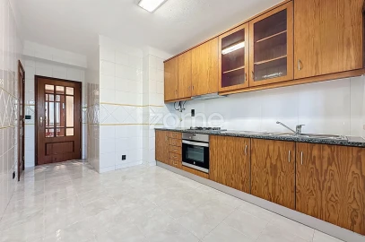 Apartamento T3 para Venda em Tavarede