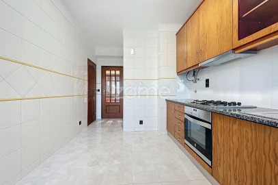 Apartamento T3 para Venda em Tavarede