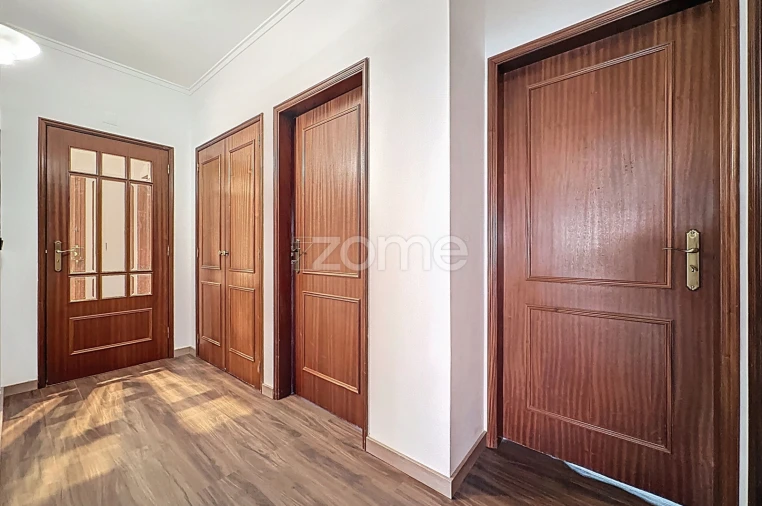 Apartamento T3 para Venda em Tavarede Foto 11