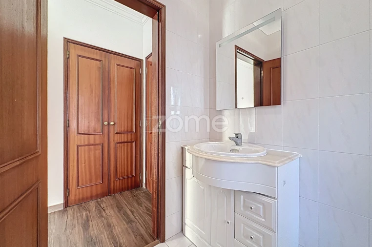 Apartamento T3 para Venda em Tavarede Foto 30