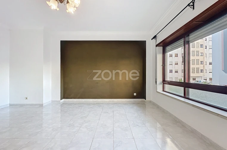 Apartamento T3 para Venda em Tavarede Foto 4