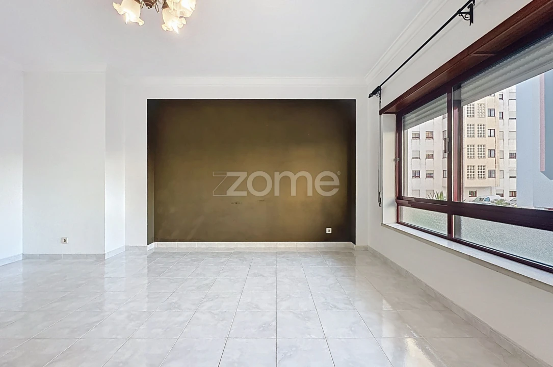 Apartamento T3 para Venda em Tavarede Foto 4