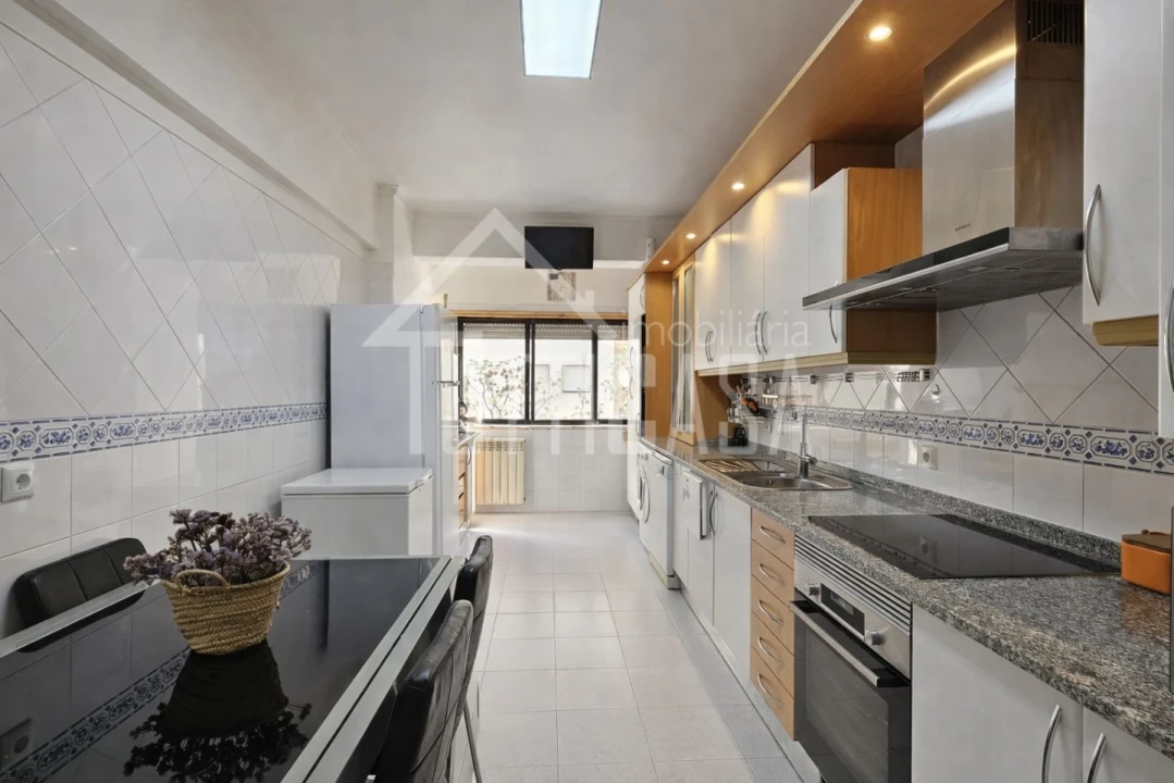 Apartamento T2 para Venda em Póvoa de Santa Iria e Forte da Casa Foto 12