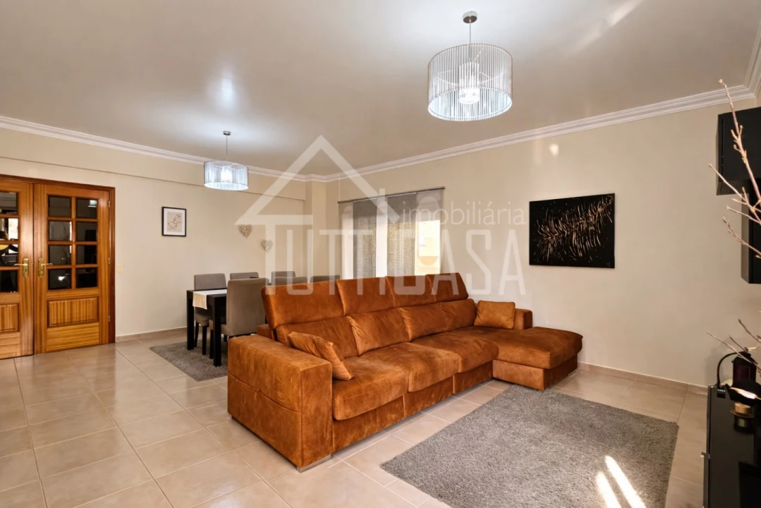 Apartamento T2 para Venda em Póvoa de Santa Iria e Forte da Casa Foto 4