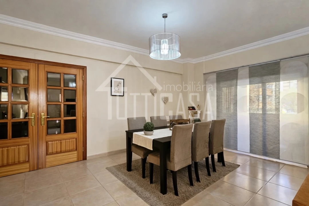 Apartamento T2 para Venda em Póvoa de Santa Iria e Forte da Casa Foto 6