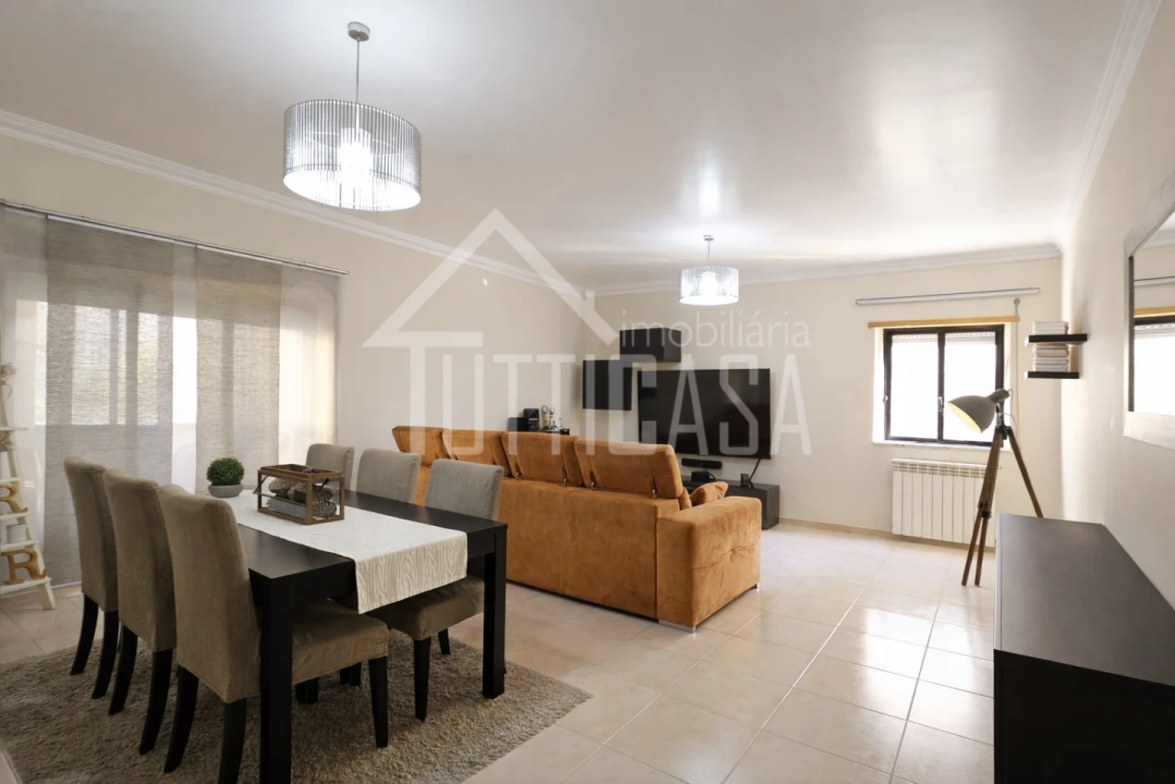 Apartamento T2 para Venda em Póvoa de Santa Iria e Forte da Casa Foto 2