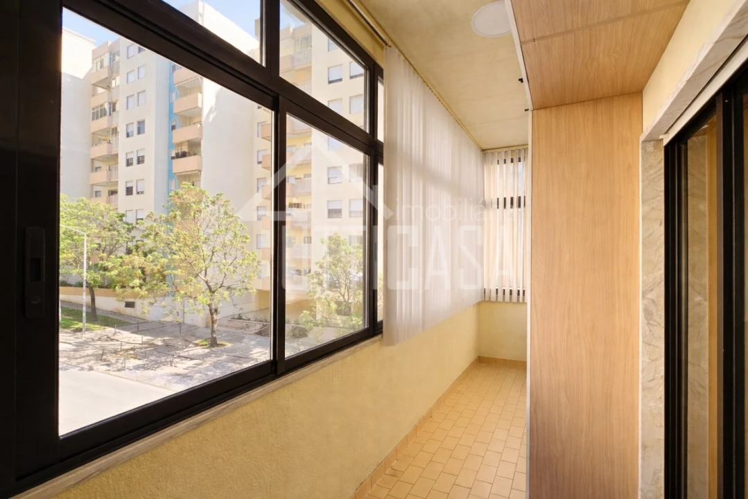 Apartamento T2 para Venda em Póvoa de Santa Iria e Forte da Casa Foto 7