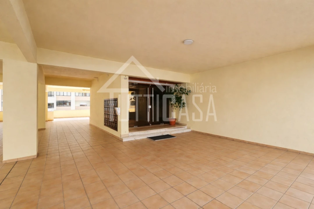 Apartamento T2 para Venda em Póvoa de Santa Iria e Forte da Casa Foto 36