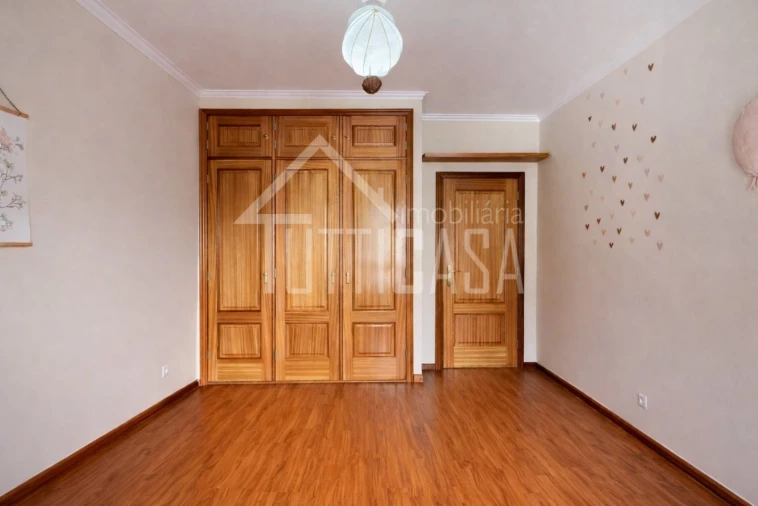 Apartamento T2 para Venda em Póvoa de Santa Iria e Forte da Casa Foto 19