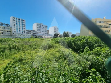 Terreno para Venda em Olhão
