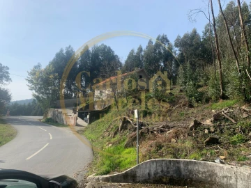 Terreno para Venda em Dossãos