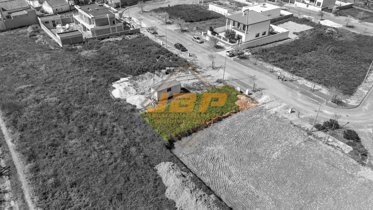 Terreno para Venda em Roliça Foto 1