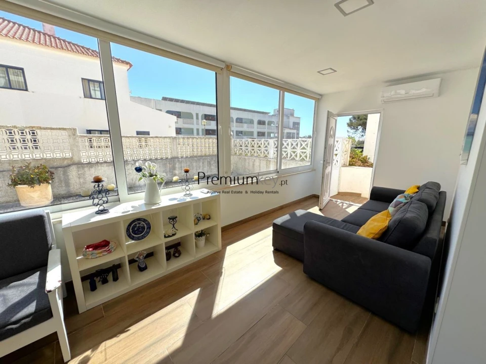 Apartamento T2 para Venda em Albufeira e Olhos de Água Foto 14