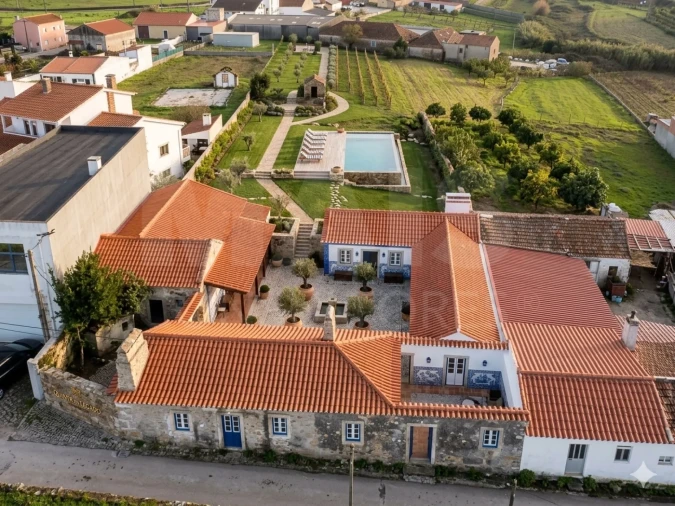 Moradia T4 para Venda em Barrio Foto 9