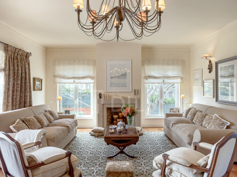 Moradia T5 para Venda em Cascais e Estoril Foto 2