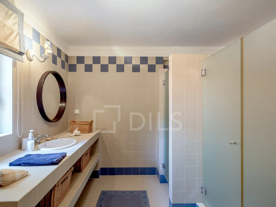 Moradia T5 para Venda em Cascais e Estoril Foto 30