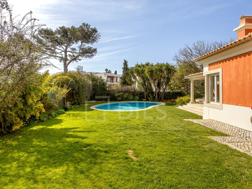 Moradia T5 para Venda em Cascais e Estoril Foto 48