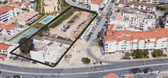 Terreno para Venda em Albufeira e Olhos de Água