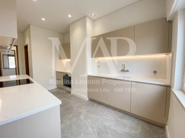 Apartamento T2 para Venda em Oeiras e São Julião da Barra, Paço de Arcos e Caxias