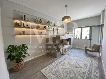 Apartamento T2 para Venda em Oeiras e São Julião da Barra, Paço de Arcos e Caxias