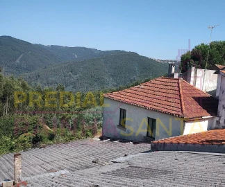 Moradia T4 para Venda em Arrifana