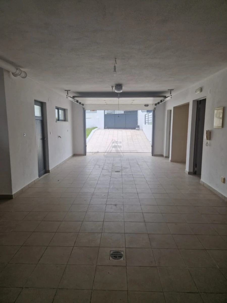 Moradia T5 para Venda em Laranjeiro e Feijó Foto 22