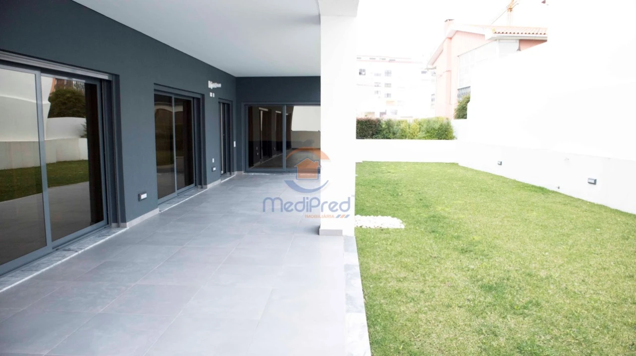Apartamento T3 para Venda em Loures Foto 2