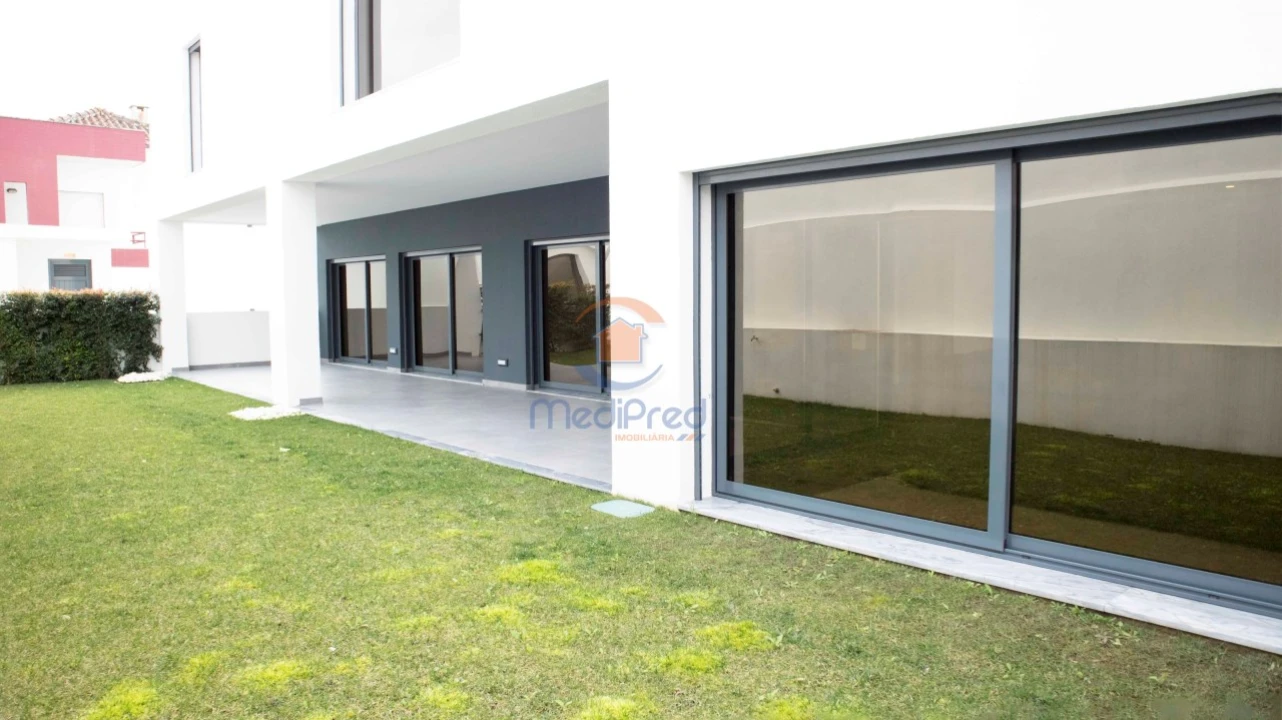 Apartamento T3 para Venda em Loures Foto 1
