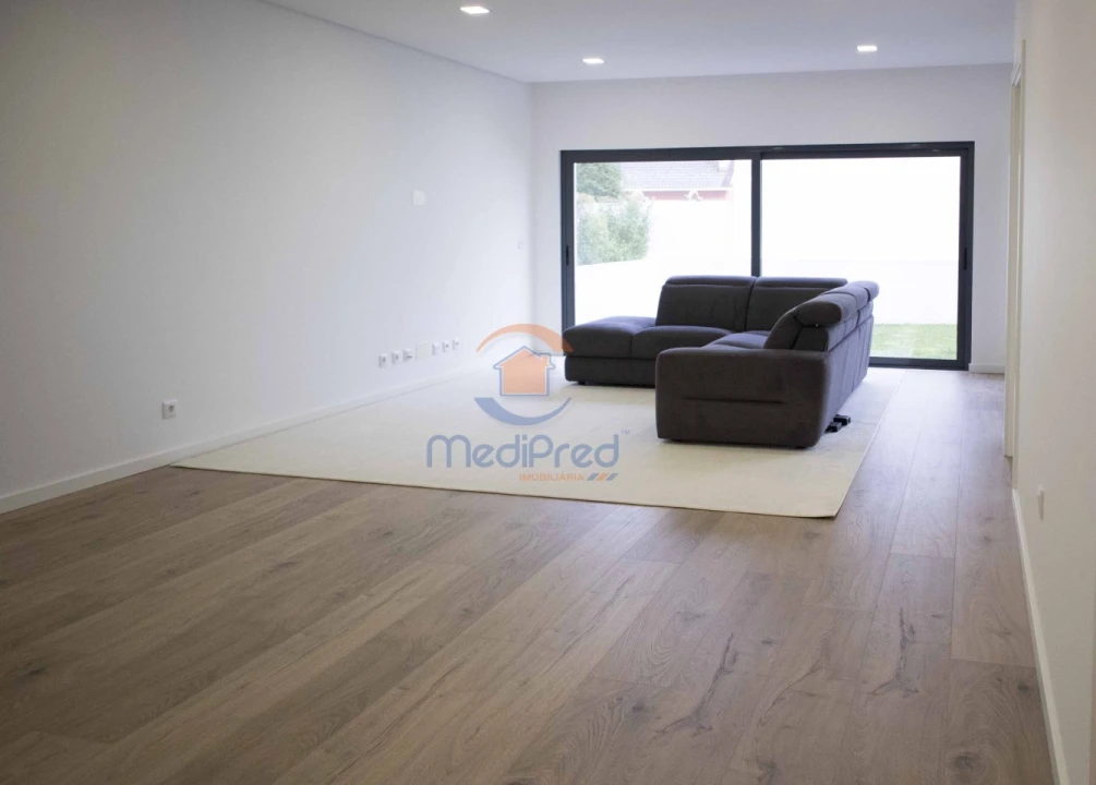 Apartamento T3 para Venda em Loures Foto 4