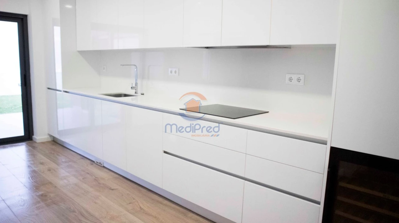 Apartamento T3 para Venda em Loures Foto 8