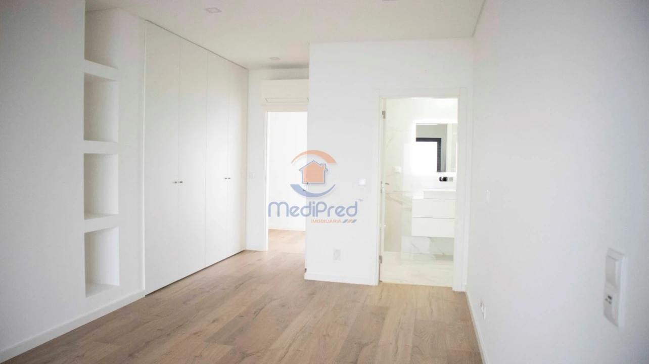 Apartamento T3 para Venda em Loures Foto 13