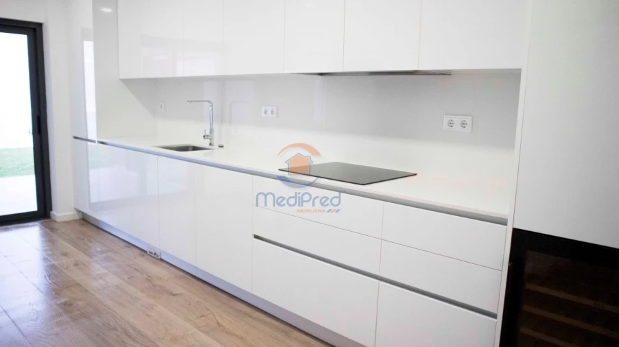 Apartamento T3 para Venda em Loures Foto 8