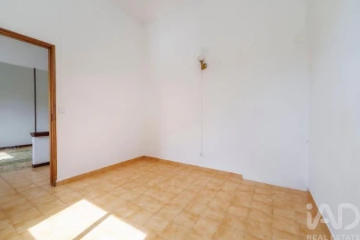 Moradia T3 para Venda em Salir