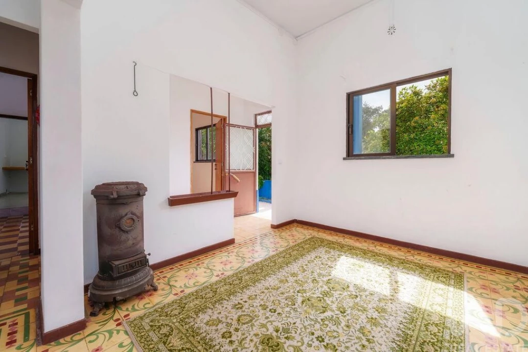 Moradia T3 para Venda em Salir Foto 4