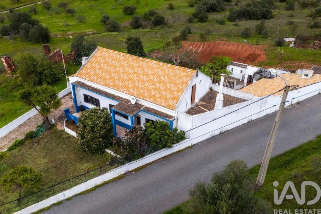 Moradia T3 para Venda em Salir Foto 38