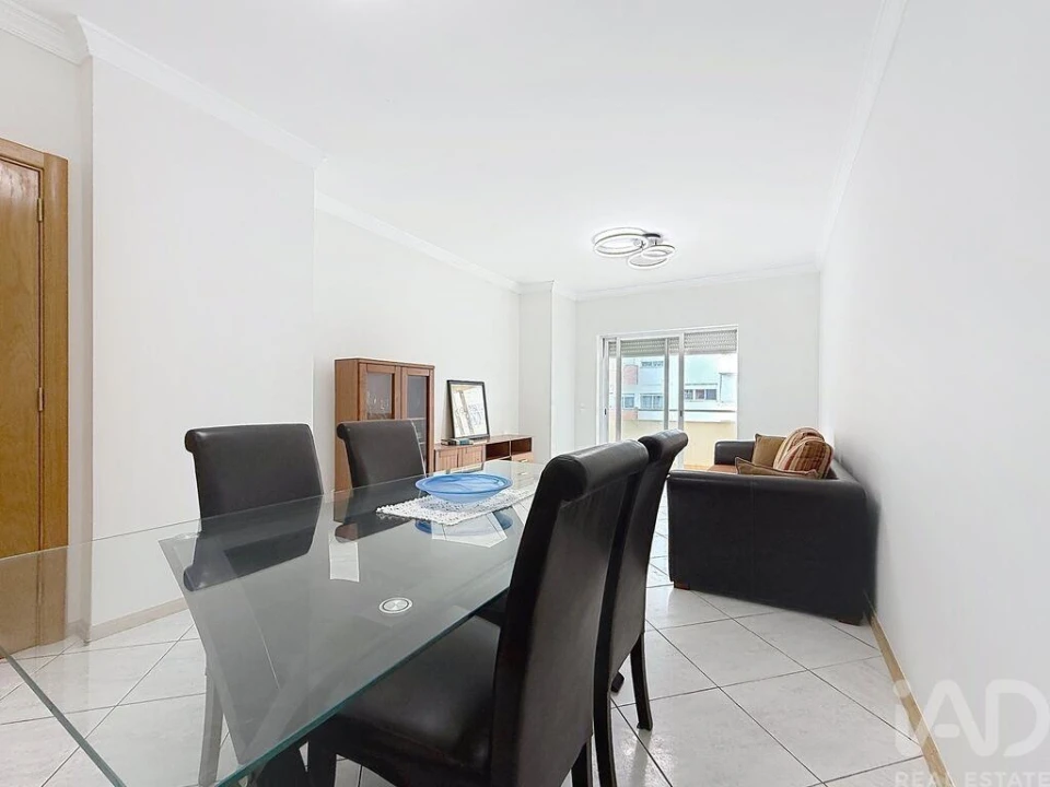 Apartamento T2 para Venda em Portimão Foto 12